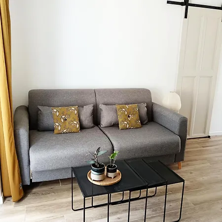 Hétvégi ház Charmant Studio Au Rez De Chaussee De Notre Maison De Village *